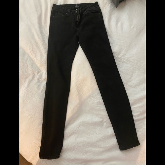 Just Black Jeans - Picture 1 of 3